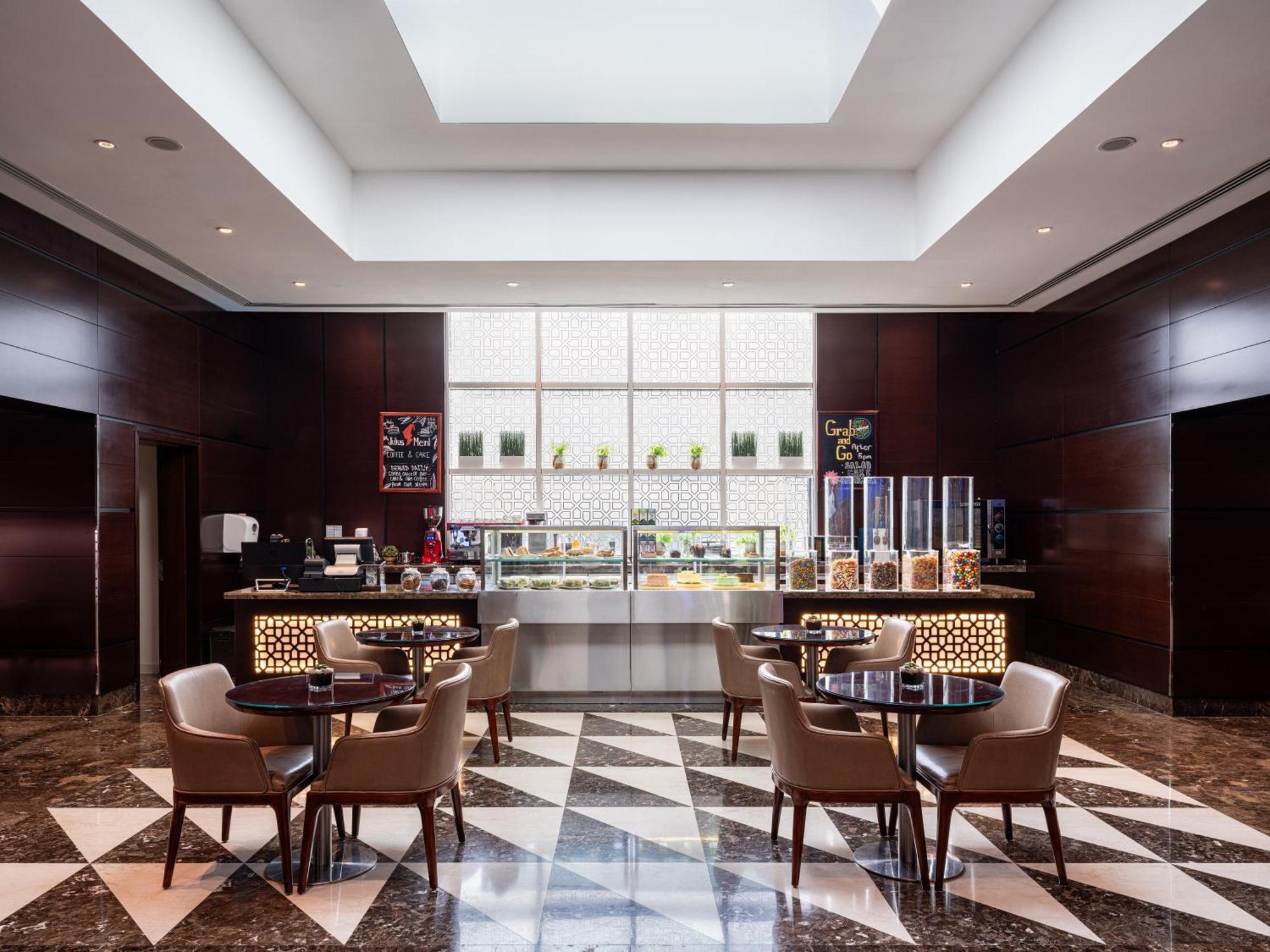 Four Points By Sheraton Sharjah Buitenkant foto