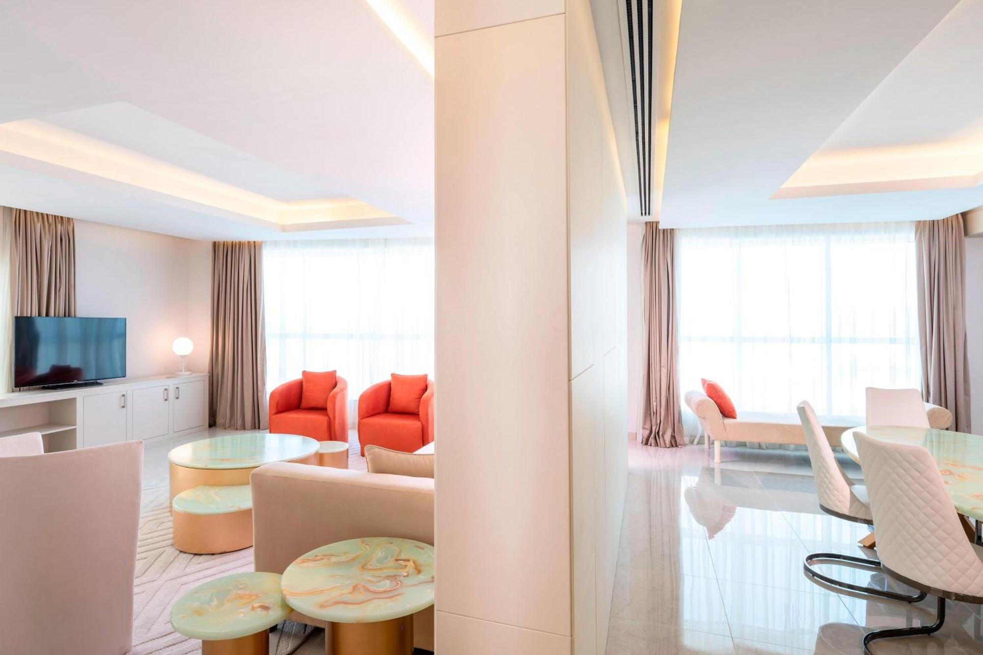 Four Points By Sheraton Sharjah Buitenkant foto