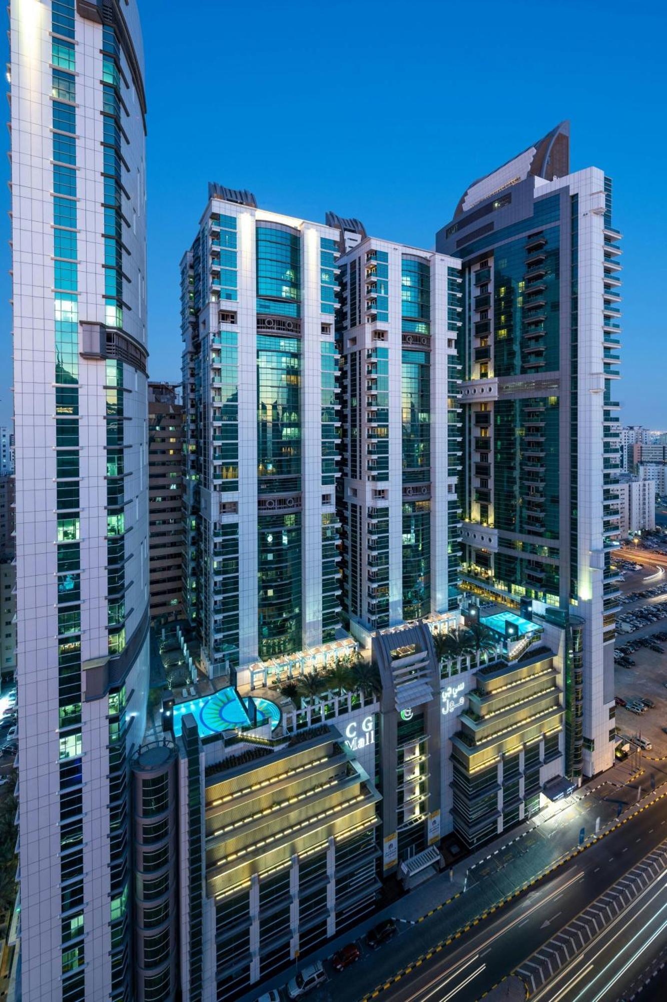 Four Points By Sheraton Sharjah Buitenkant foto